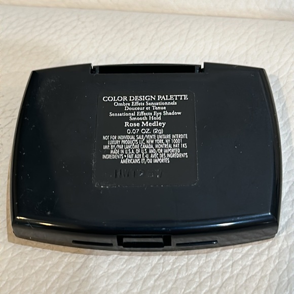 Lancôme 6 Pieces Makeup Set Includes Makeup Bag - Picture 4 of 16